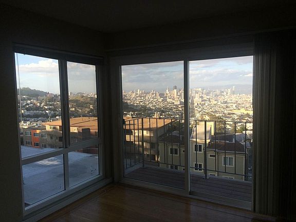 3rd image of 646 Corbett Ave APT 602