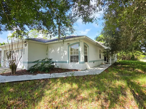 8975 106th Ave, Vero Beach, FL 32967