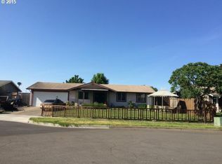 820 W Quinalt St, Springfield, OR 97477