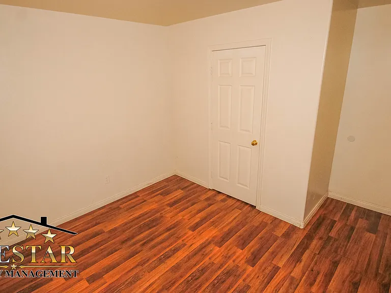 3610 Madison Ave — Photo 16