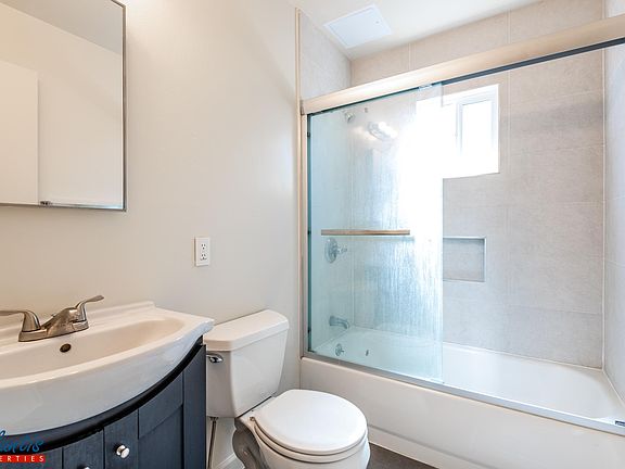 5th image of 68 Topeka Ave APT 2
