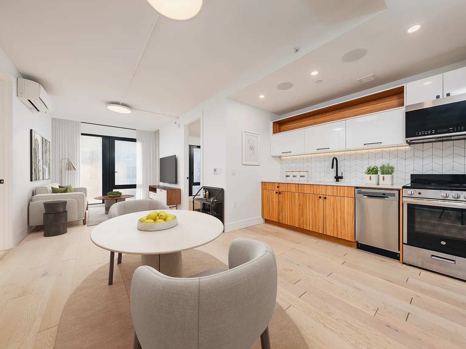 60 West 125th Street — Photo 2