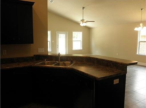 3rd image of 14780 Canal Blvd