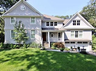 118 Gray Farms Rd, Stamford, CT 06905