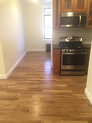 Rented by Alexander Bilu, LREB | media 10