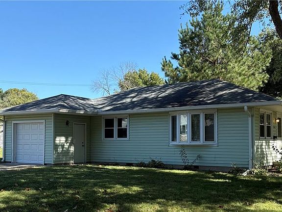 2nd image of 303 E Truman Ave