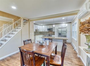 128 Cirrus Rd, Holbrook, NY 11741