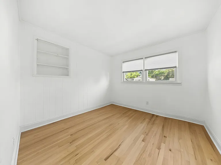 62 Sycamore Rd — Photo 21
