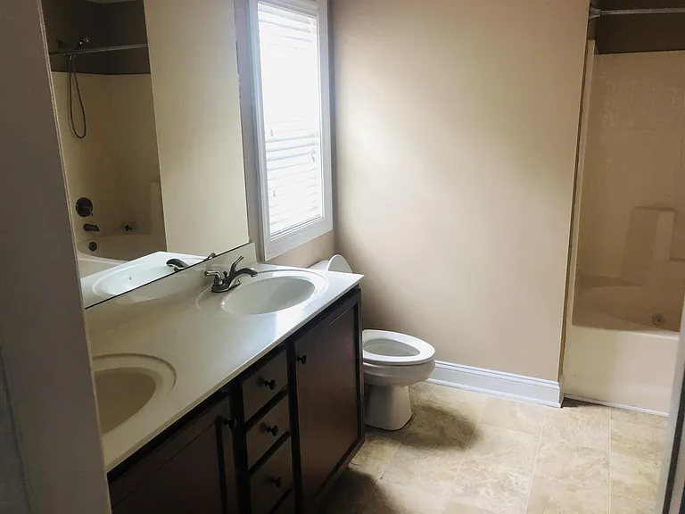 2212B Sweet Bay Dr #1 — Photo 8