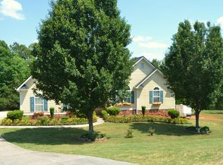 311 Huntington Dr, Temple, GA 30179