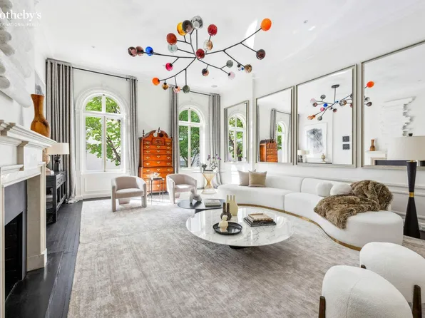 123 East 69th Street image 2 of 23