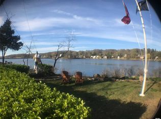 41 Centershore Rd, Centerport, NY 11721