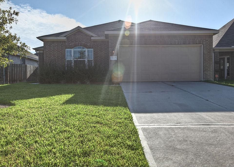 1st image of 10217 Wood Fern Ct