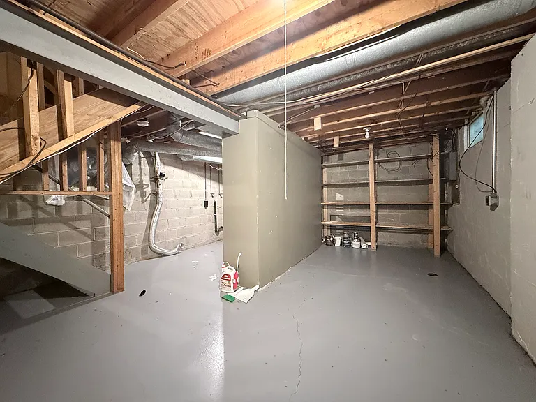 4849 Herndon Dr — Photo 36