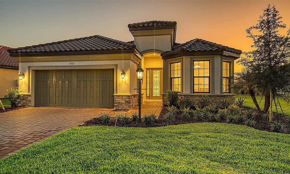 1st image of 4742 Zeno Ct