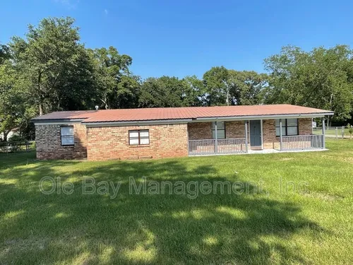 4601 Bush Ln Photo 1