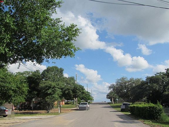 4th image of 902 S 19th St