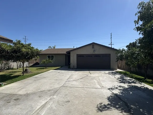7242 Dinwiddie St — Photo 1