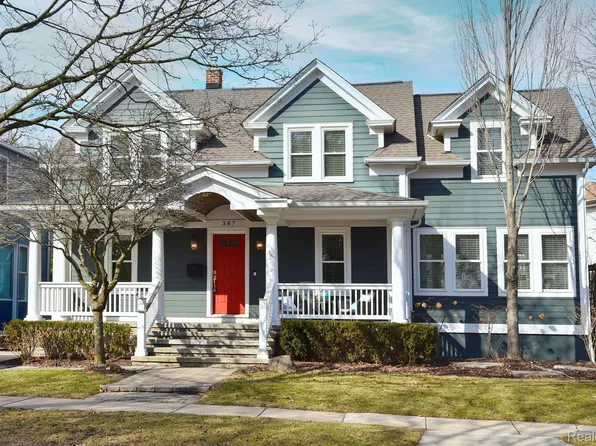 387 George St, Birmingham, MI 48009