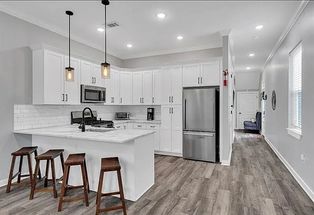 2 bed, 2.0 bath, 1000 sqft, $2,300 — Photo 3