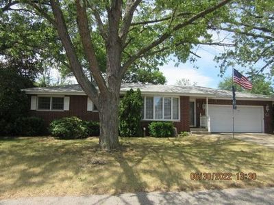 130 Wintergreen Ave, Michigan City, IN, 46360