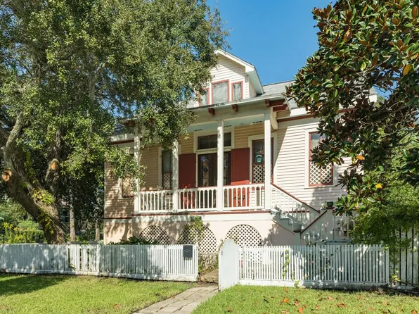 1502 20th St, Galveston, TX 77550