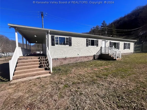 133 Ball Ln, Jeffrey, WV 25114