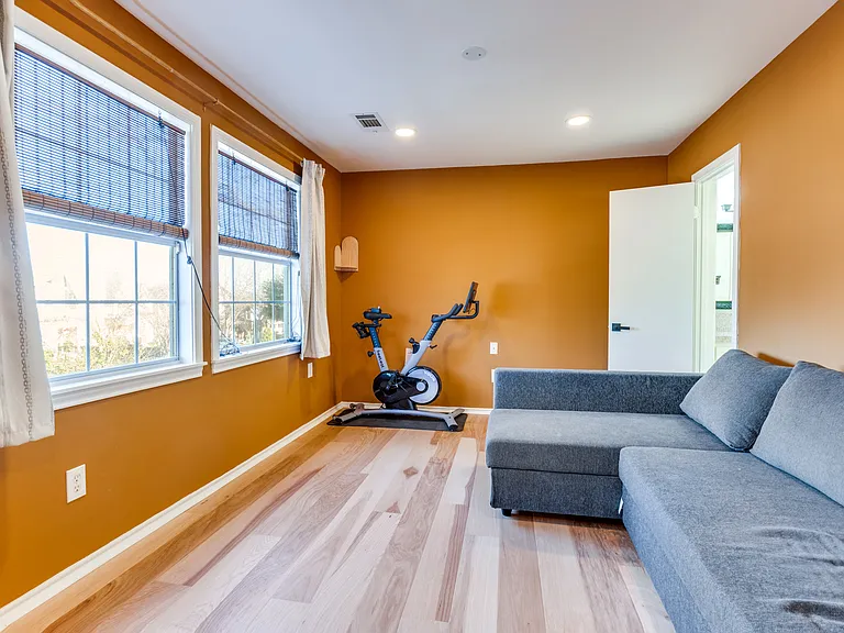 1112 Kings Hwy #MH — Photo 11