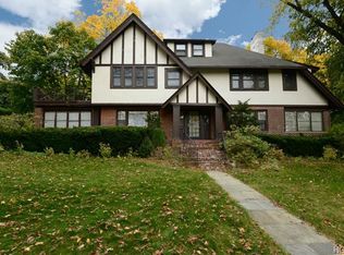 53 Overlook Rd, New Rochelle, NY 10804