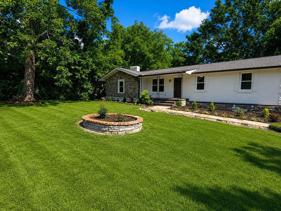 1st image of 108 Hickory Hills Dr