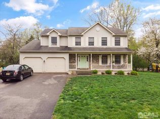 1 Bradley Ln, Bridgewater, NJ 08807