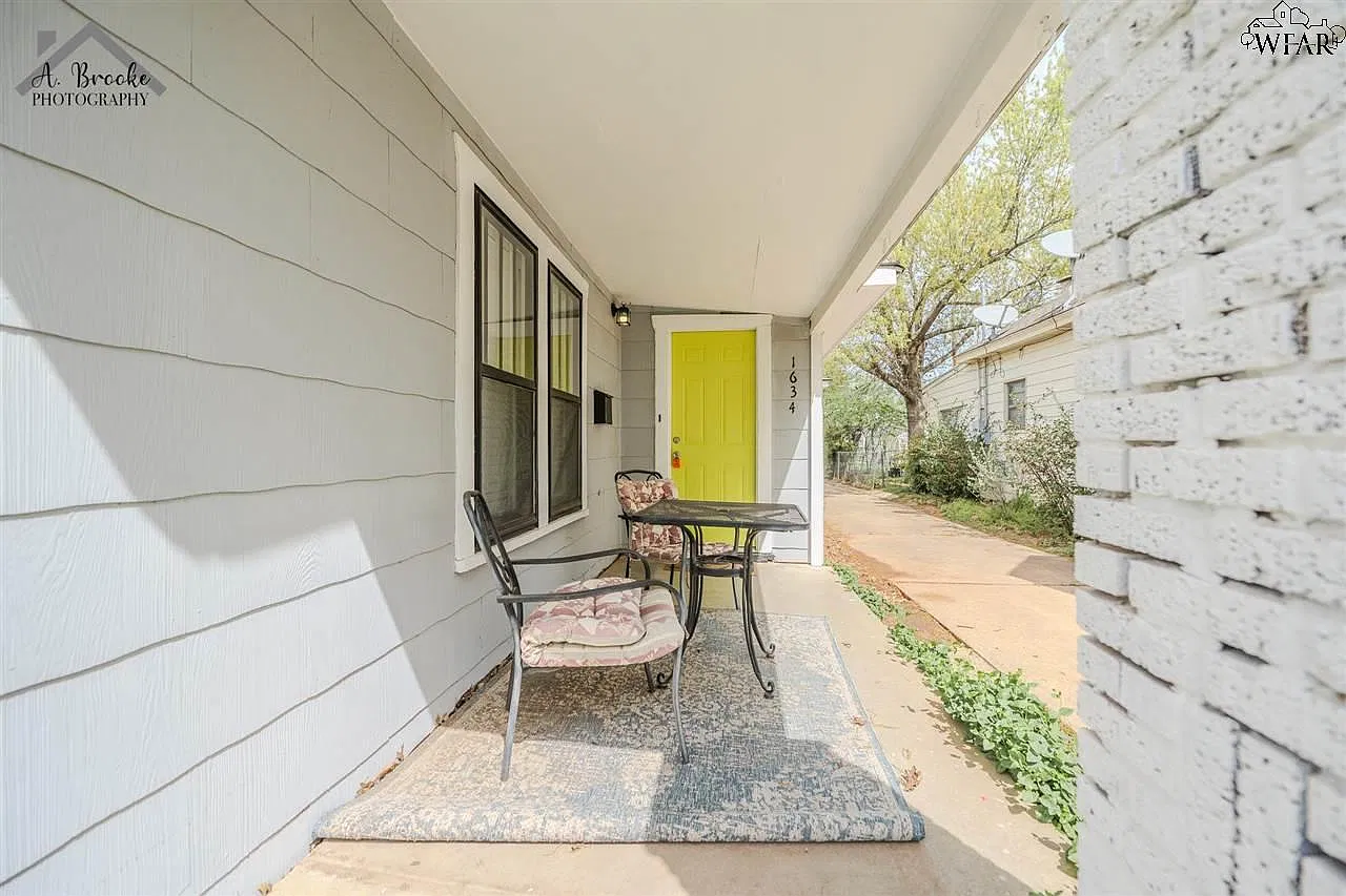 1 bed, 1.0 bath, 700 sqft, $850 — Photo 3