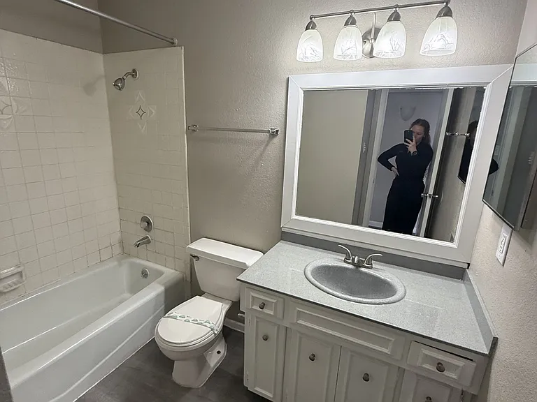 The Citadel Apartments — Photo 29