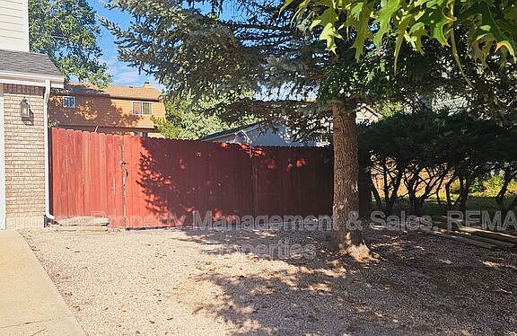 3rd image of 4130 Madrone Way