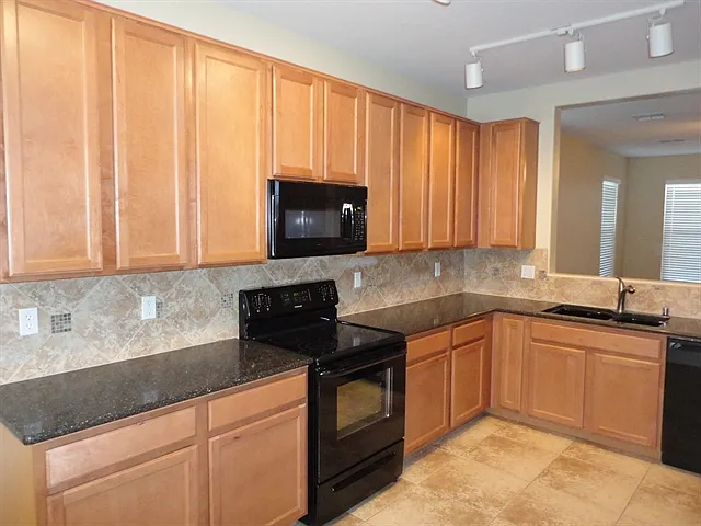 4320 W Burgess Ln — Photo 15