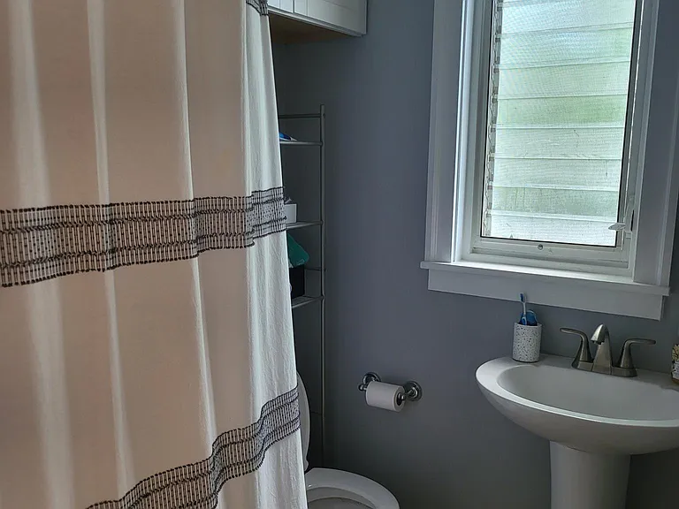 700 Hamilton Cres #1 — Photo 12