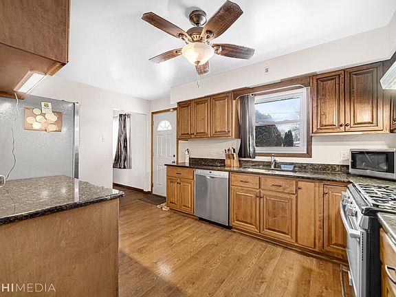 2nd image of 2911 W 63rd Ave