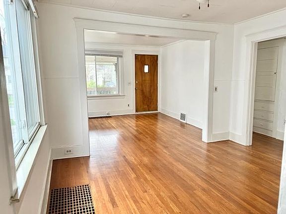 4th image of 429 E Saratoga St APT 1
