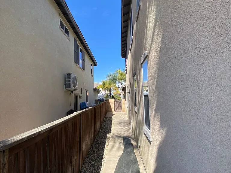 36772 Maxmillian Ave — Photo 49