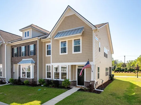 135 Pine Gate Dr, Summerville, SC 29483