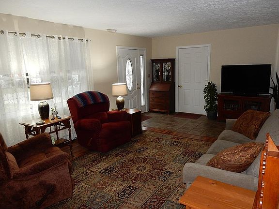 2nd image of 8873 Canna Dr