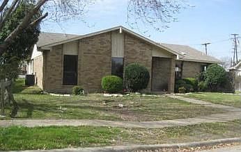 1st image of 3451 Livingston Ln