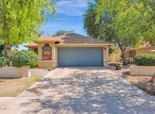 10227 N 65th Ln, Glendale, AZ 85302