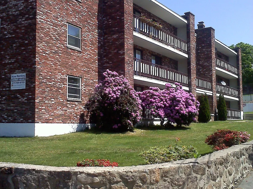 45 Morton St #2-27