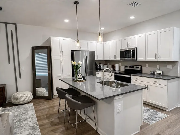 3413 E Louisiana Ave #2 — Photo 3