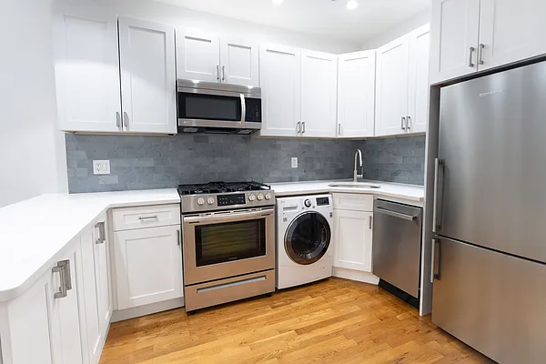 Kitchen, photo 1