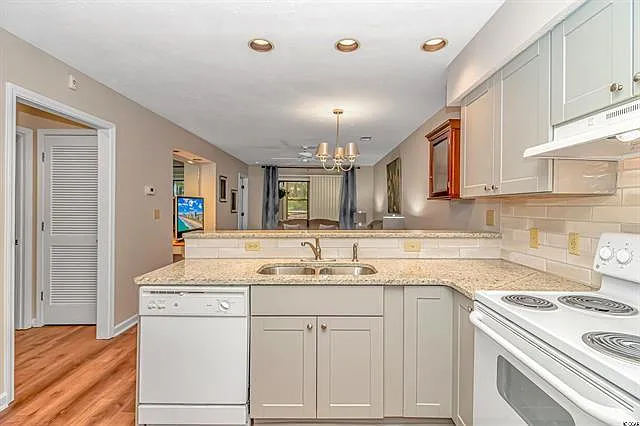 4107 Pinehurst Cir #4-DD — Photo 20