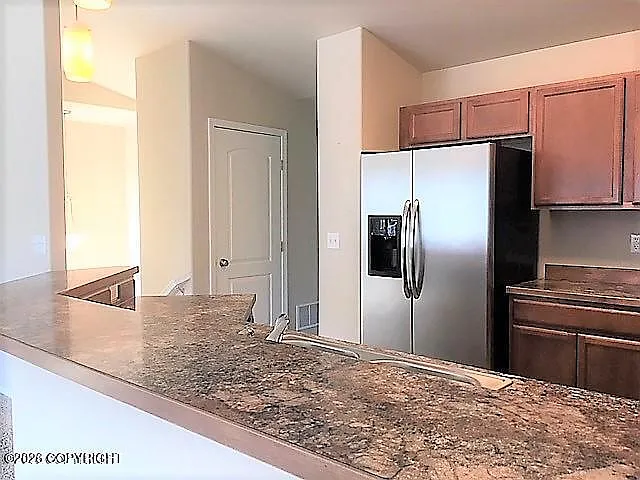 3 bed, 2.5 bath, 1456 sqft, $2,600 — Photo 4