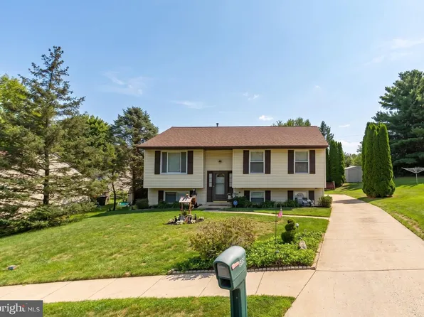 930 Wampler Ln, Westminster, MD 21158