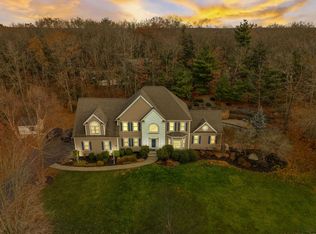 45 Silver Fox Rd, Franklin, MA 02038